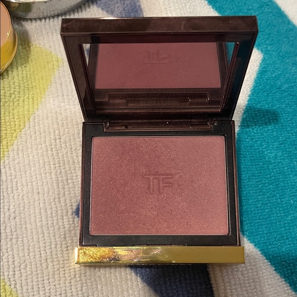 Tom Ford Other - Tom Ford Blush in Deep Mauve